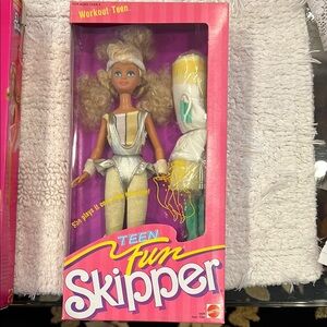 Vintage 1987 # 5889 Teen Fun Skipper Mattel Doll Workout Teen new in original Bo